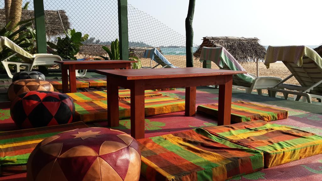 Whitepearl Beach Hikkaduwa Exterior photo