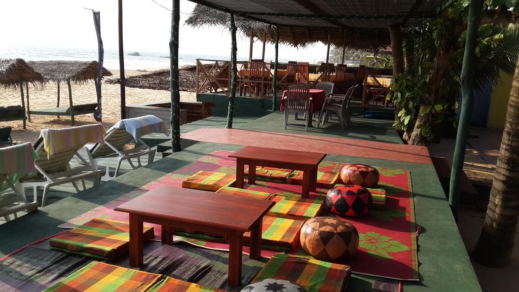 Whitepearl Beach Hikkaduwa Exterior photo