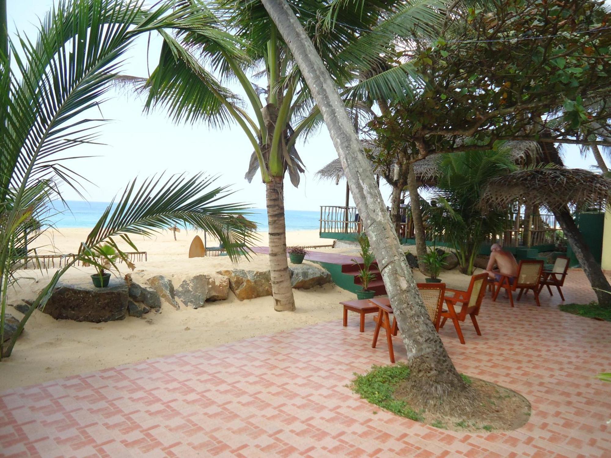 Whitepearl Beach Hikkaduwa Exterior photo
