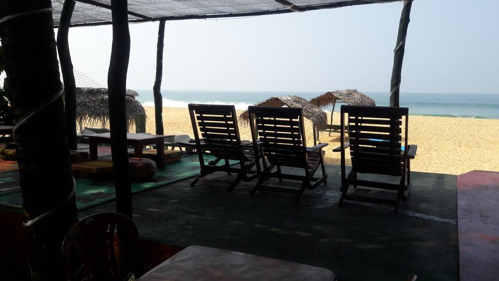 Whitepearl Beach Hikkaduwa Exterior photo