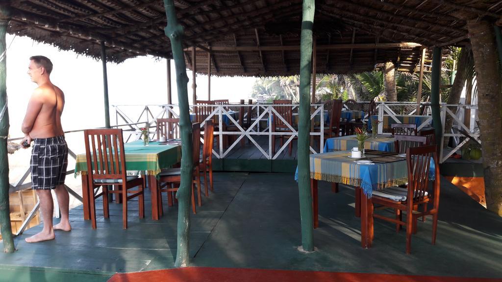 Whitepearl Beach Hikkaduwa Exterior photo