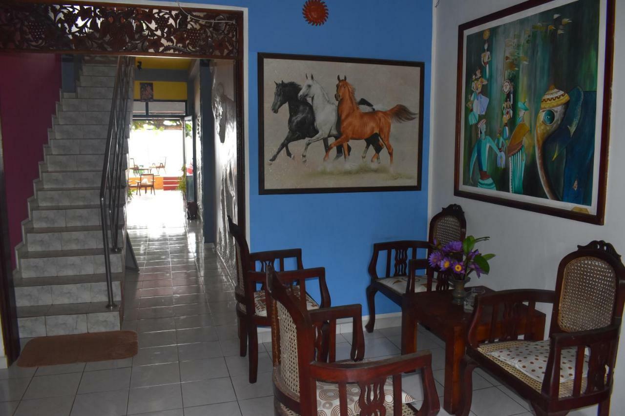 Whitepearl Beach Hikkaduwa Exterior photo